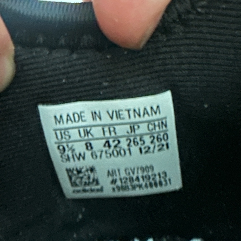 Adidas women’s + Disney NMD1 R1 - Picture 2 of 6